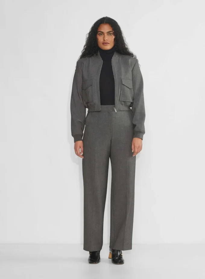 Agency Curve-Fit-Hose – (Re)ssential