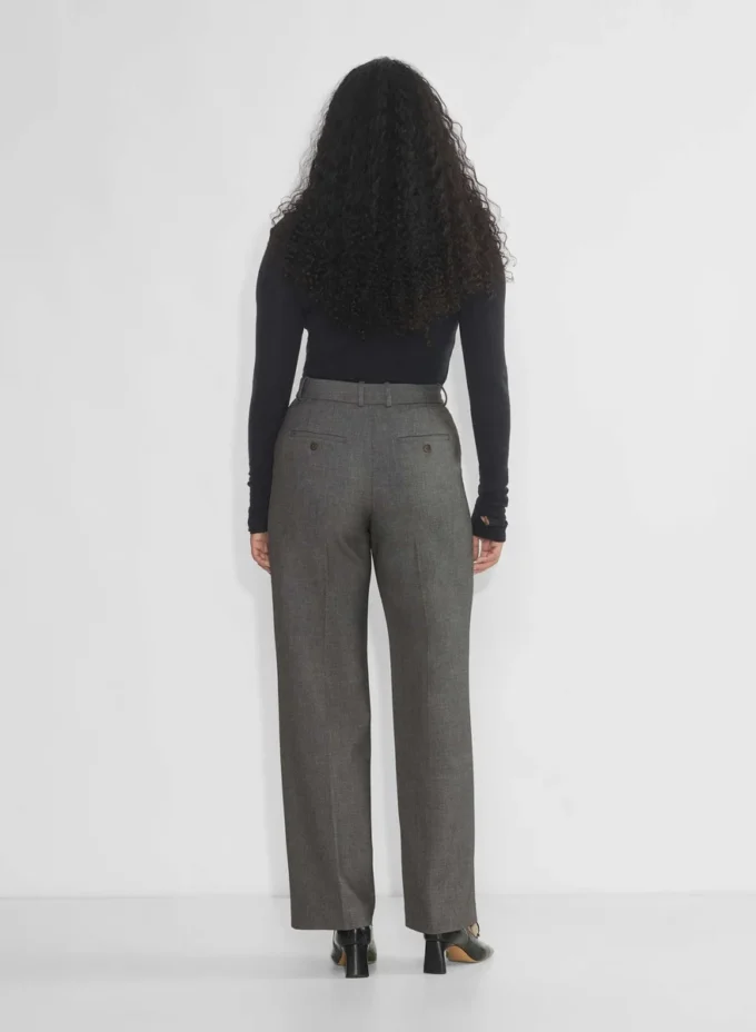 Agency Curve-Fit-Hose – (Re)ssential