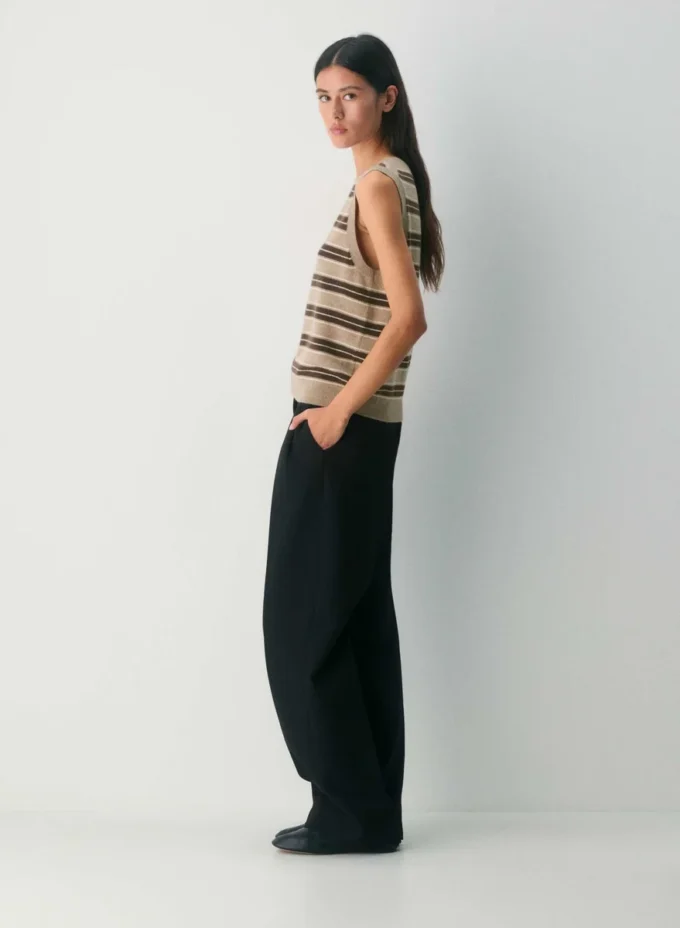 Bare Cashmere Crew Sweater Vest