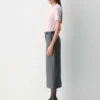 Bare Cashmere Kurzarm-Pullover mit Rundhalsausschnitt Bare Cashmere Kurzarm-Pullover mit Rundhalsausschnitt