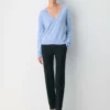 Bare Cashmere Pullover mit V-Ausschnitt Bare Cashmere Pullover mit V-Ausschnitt