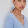 Bare Cashmere Pullover mit V-Ausschnitt Bare Cashmere Pullover mit V-Ausschnitt