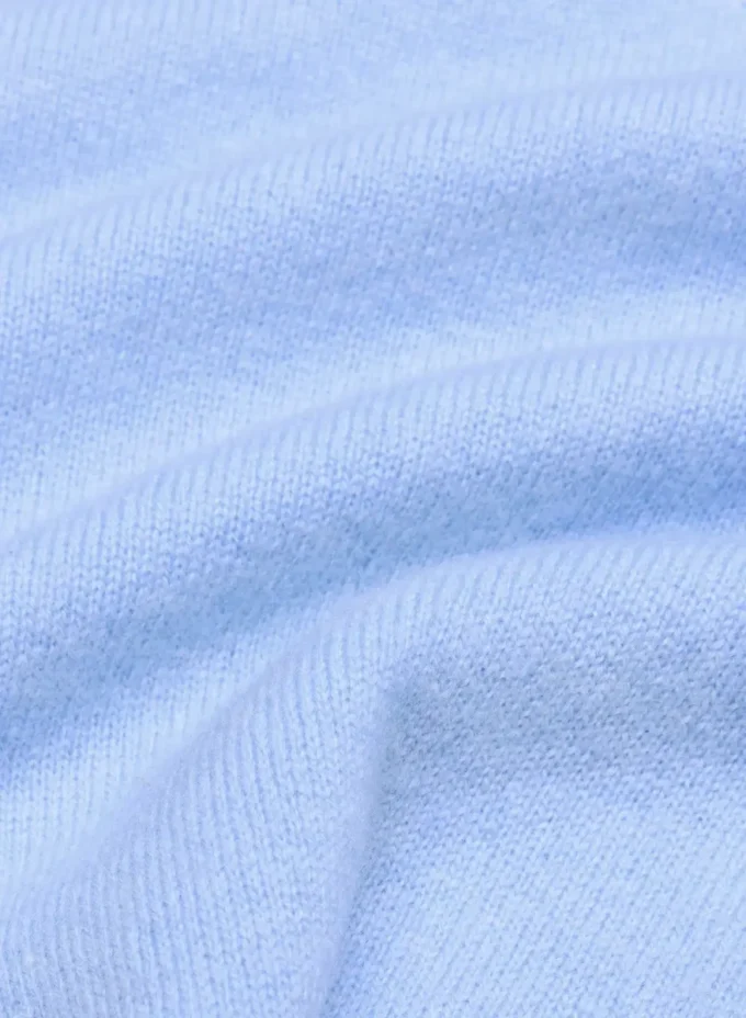 Bare Cashmere Pullover mit V-Ausschnitt Bare Cashmere Pullover mit V-Ausschnitt