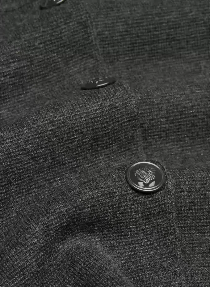 Bemerkenswerter Cardigan