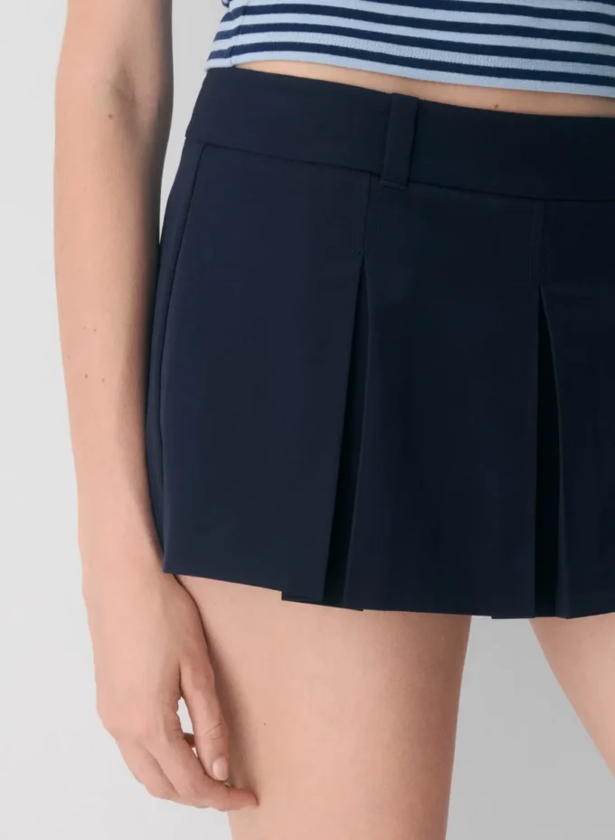 Chantilly-Skort