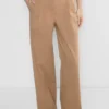 Chino-Hose mit hohem Bund und breiten Falten Chino-Hose mit hohem Bund und breiten Falten