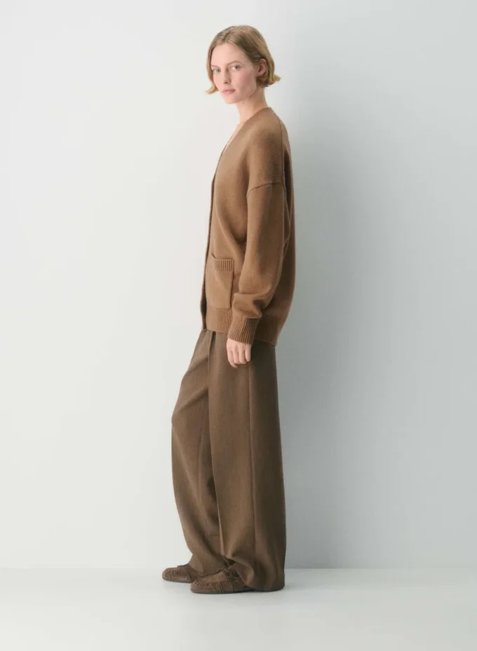 Chunky Merino Wool V-neck Cardigan