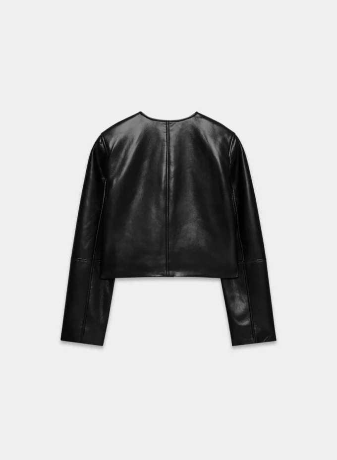 Claudette Jacke – UnReal Leather