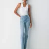 Denim Forum Die „90er Jahre Nina Hi-rise Slim Bootcut Jeans Denim Forum Die „90er Jahre Nina Hi-rise Slim Bootcut Jeans