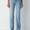 Denim Forum Die „90er Jahre Nina Hi-rise Slim Bootcut Jeans Denim Forum Die „90er Jahre Nina Hi-rise Slim Bootcut Jeans