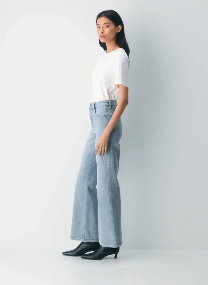 Denim Forum Die 90er Jahre Snatched Hi-Rise Wide Jean Denim Forum Die 90er Jahre Snatched Hi-Rise Wide Jean