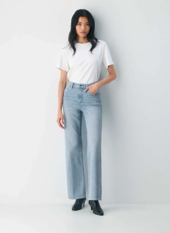 Denim Forum Die 90er Jahre Snatched Hi-Rise Wide Jean Denim Forum Die 90er Jahre Snatched Hi-Rise Wide Jean
