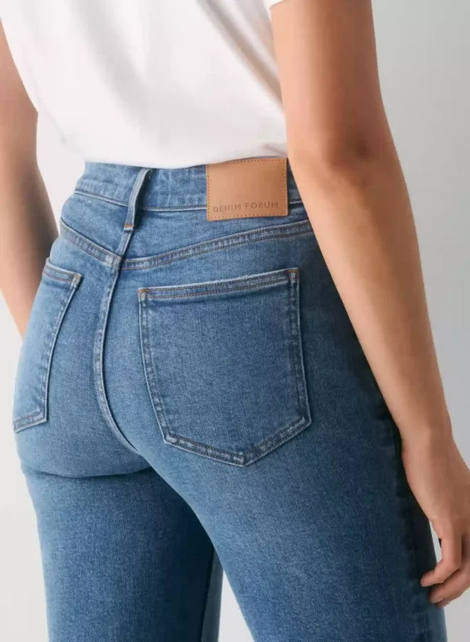 Denim Forum Die „90s Curve-Fit Hi-Rise Boot Jean Denim Forum Die „90s Curve-Fit Hi-Rise Boot Jean
