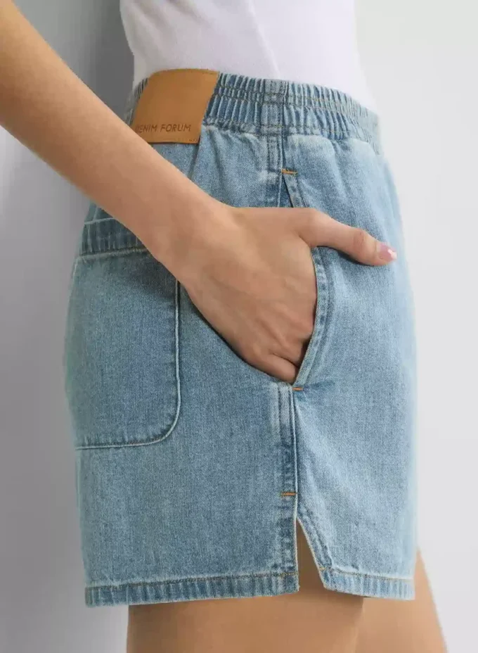 Denim Forum Die ’90s So-soft Lo-rise Denim Short Denim Forum Die ’90s So-soft Lo-rise Denim Short