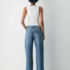 Denim Forum Die Baggy-Boyfriend-Jeans im Lo-Rise-Stil der 90er Jahre Denim Forum Die Baggy-Boyfriend-Jeans im Lo-Rise-Stil der 90er Jahre