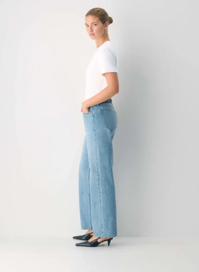 Denim Forum Die Iggy Curve-Fit Lo-Rise Baggy Jeans Denim Forum Die Iggy Curve-Fit Lo-Rise Baggy Jeans