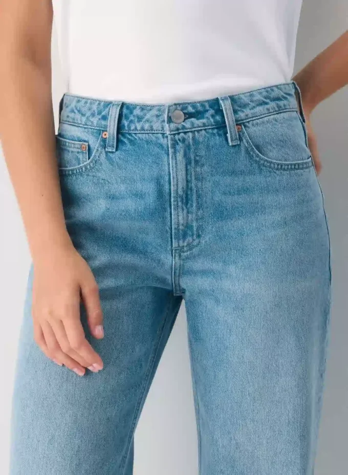 Denim Forum Die Iggy Curve-Fit Lo-Rise Baggy Jeans Denim Forum Die Iggy Curve-Fit Lo-Rise Baggy Jeans