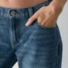 Denim Forum Die Lo-Rise-Flare-Jeans der 2000er Jahre Denim Forum Die Lo-Rise-Flare-Jeans der 2000er Jahre