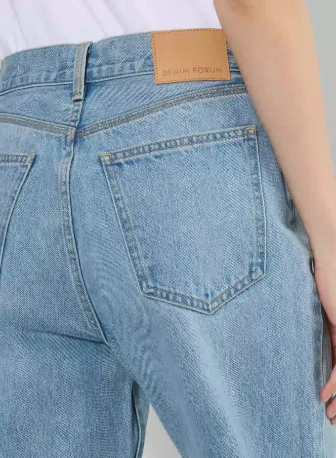 Denim Forum Die maßgeschneiderte High-Rise-Jeans im Wide-Leg-Schnitt aus den 90ern Denim Forum Die maßgeschneiderte High-Rise-Jeans im Wide-Leg-Schnitt aus den 90ern