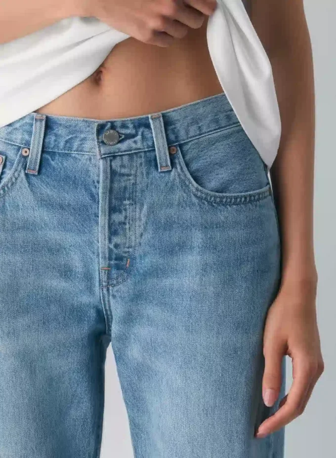 Denim Forum Die Mid-Rise-Jeans mit lockerer Passform und konisch zulaufendem Bein aus den 90ern Denim Forum Die Mid-Rise-Jeans mit lockerer Passform und konisch zulaufendem Bein aus den 90ern