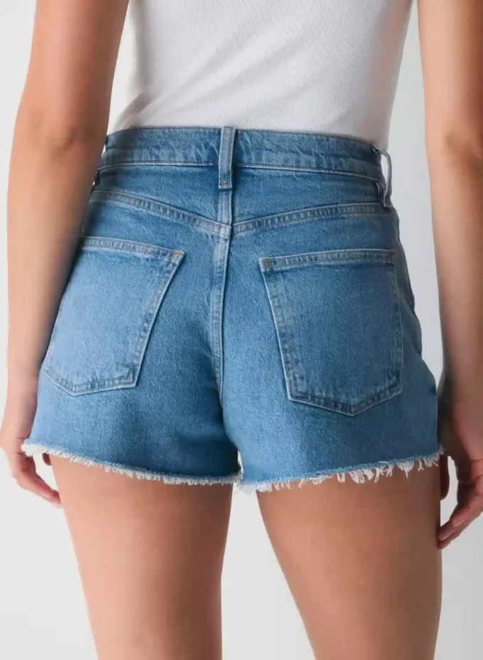 Denim Forum Jodie Curve-Fit Hi-Rise Mini-Jeansshorts Denim Forum Jodie Curve-Fit Hi-Rise Mini-Jeansshorts