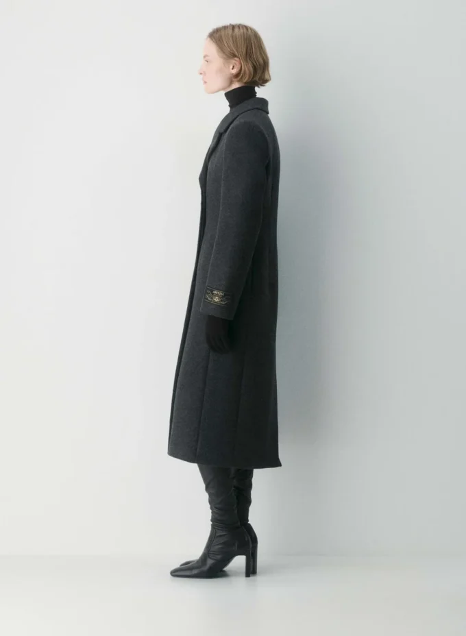 Der Metropolitan Coat – Luxuriöse Woll-Kaschmir-Mischung Der Metropolitan Coat – Luxuriöse Woll-Kaschmir-Mischung