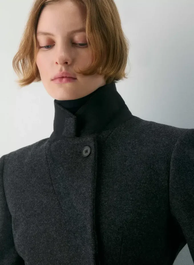 Der Metropolitan Coat – Luxuriöse Woll-Kaschmir-Mischung Der Metropolitan Coat – Luxuriöse Woll-Kaschmir-Mischung
