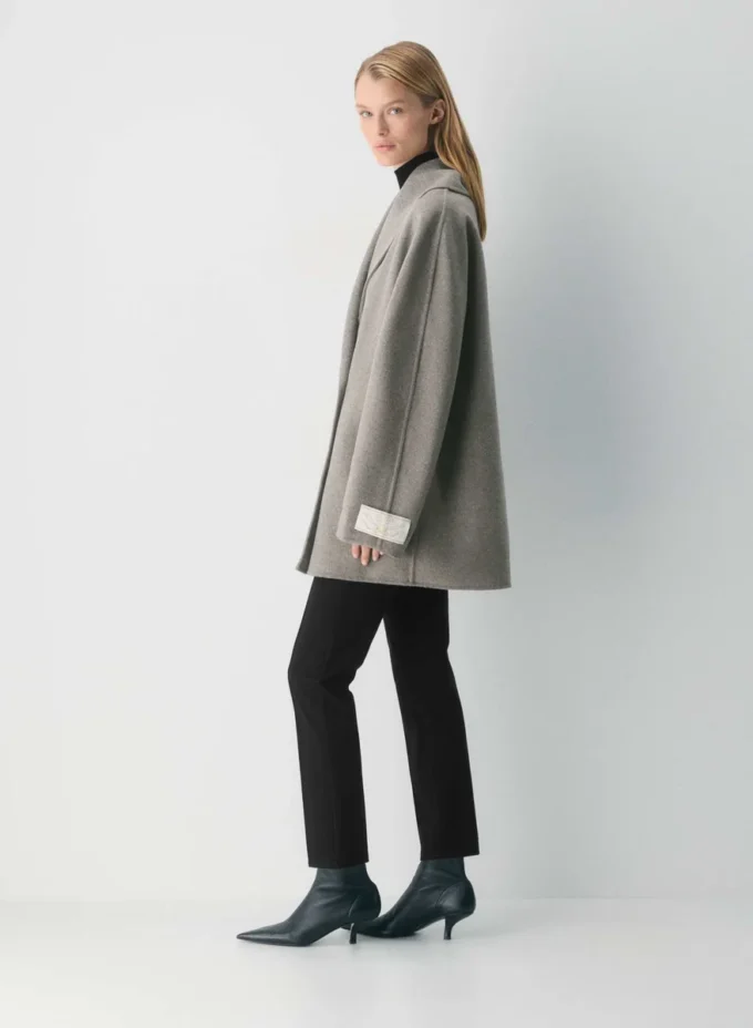 Der Mezzanine Double-Faced Coat – Luxe (Re)Wool Der Mezzanine Double-Faced Coat – Luxe (Re)Wool