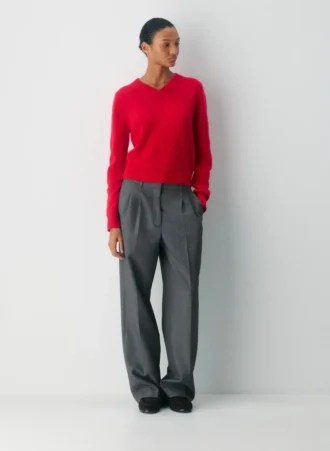Essential Cashmere Pullover mit V-Ausschnitt