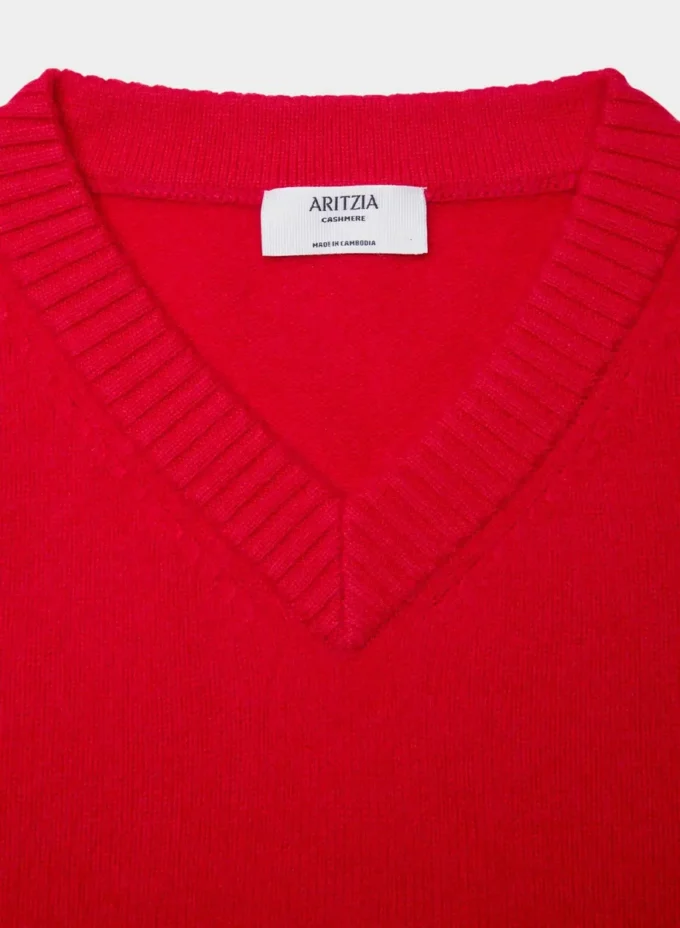 Essential Cashmere Pullover mit V-Ausschnitt Essential Cashmere Pullover mit V-Ausschnitt