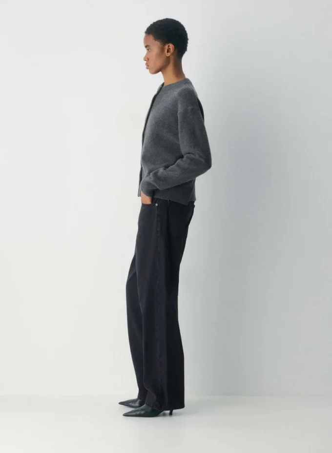 Essential Cashmere Relaxed Crew Cardigan Essential Cashmere Relaxed Crew Cardigan