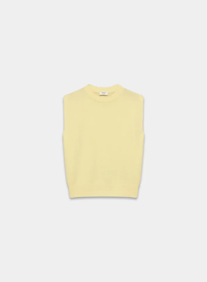 Essential Cashmere Relaxed Crew Vest Essential Cashmere Relaxed Crew Vest