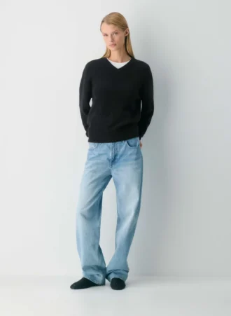 Essential Cashmere Sweater mit lockerem V-Ausschnitt