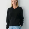 Essential Cashmere Sweater mit lockerem V-Ausschnitt