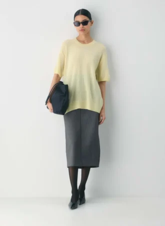 Feather Cashmere Entspannter Pullover mit kurzen Ärmeln