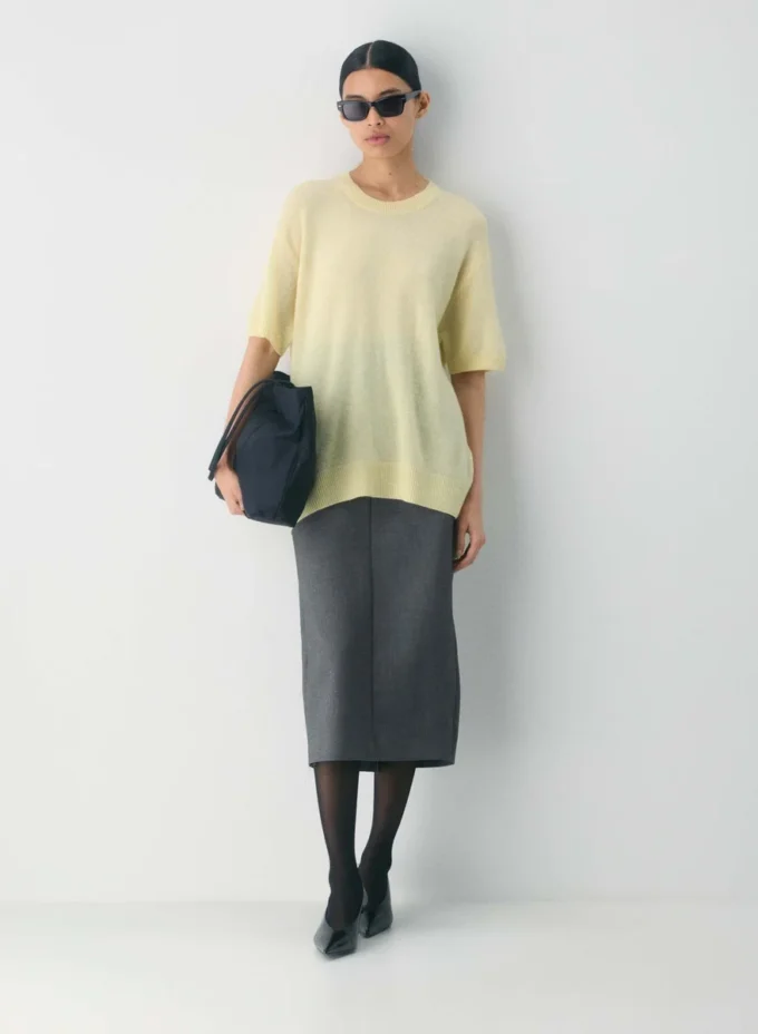 Feather Cashmere Entspannter Pullover mit kurzen Ärmeln