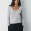 Feine Merinowolle Pullover mit Rundhalsausschnitt Feine Merinowolle Pullover mit Rundhalsausschnitt