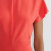 Futuristisches Kleid