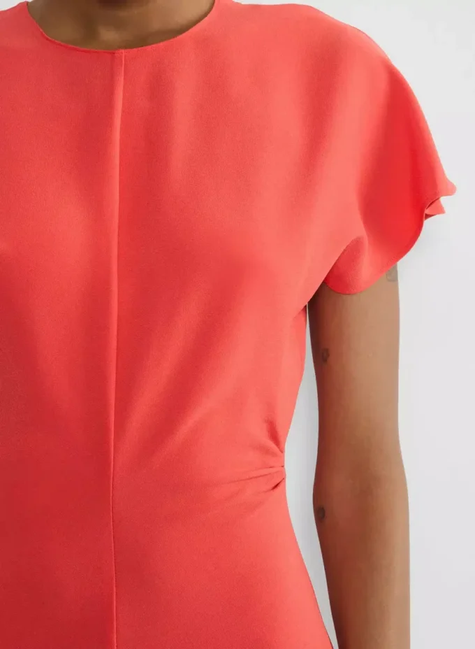 Futuristisches Kleid
