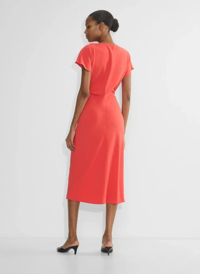 Futuristisches Kleid