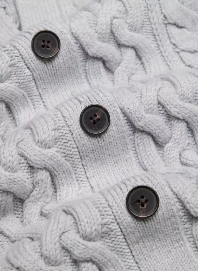 Heritage Knit Merinowolle V-Ausschnitt-Strickjacke