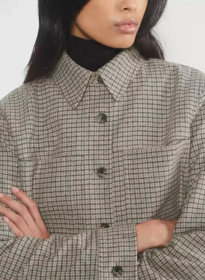 Kleine kurze Jacke – Präzisionswolle Kleine kurze Jacke – Präzisionswolle