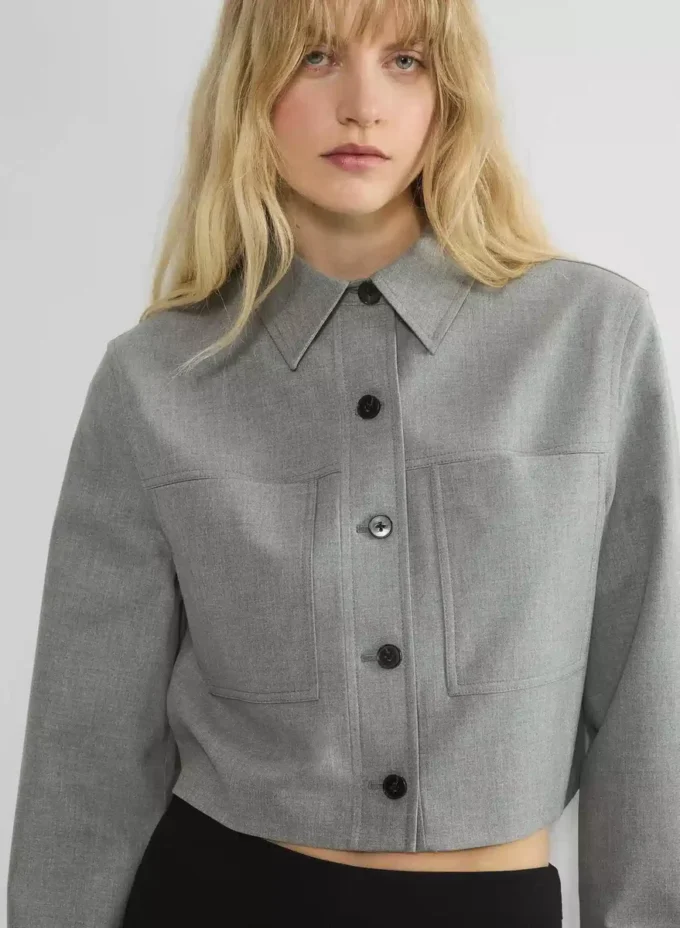 Kleine kurze Jacke – (Re)ssential Light Kleine kurze Jacke – (Re)ssential Light