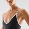 LIFE Essential Bodysuit mit V-Ausschnitt