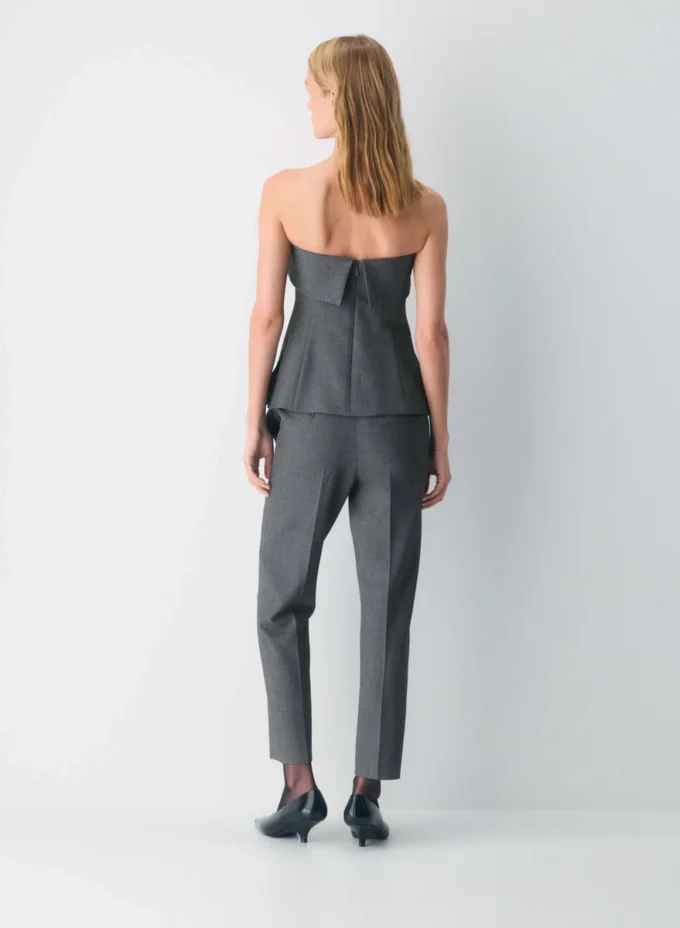 Markova Hose – (Re)ssential