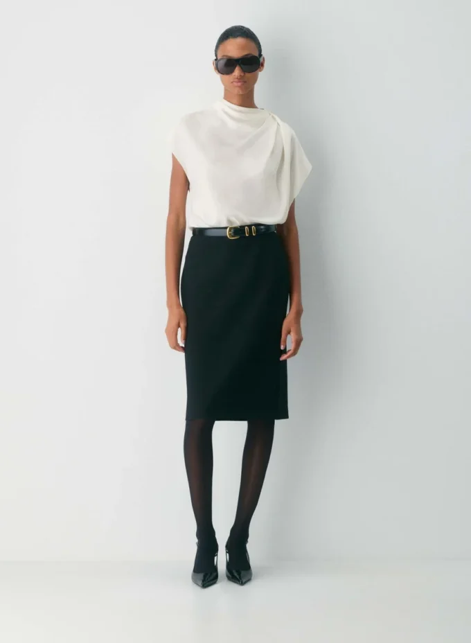 Nominierte Satinbluse