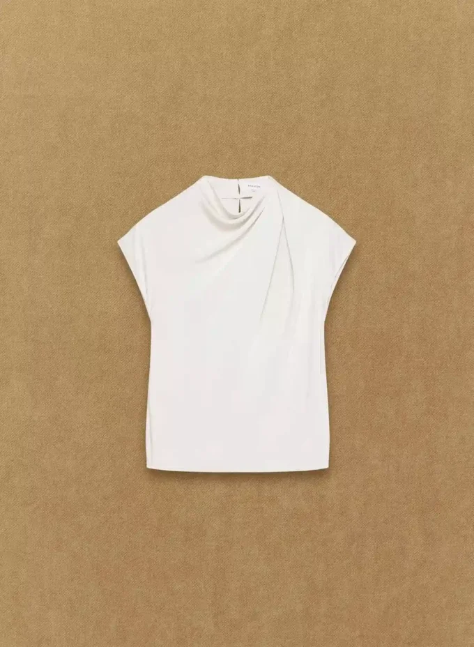 Nominierte Satinbluse