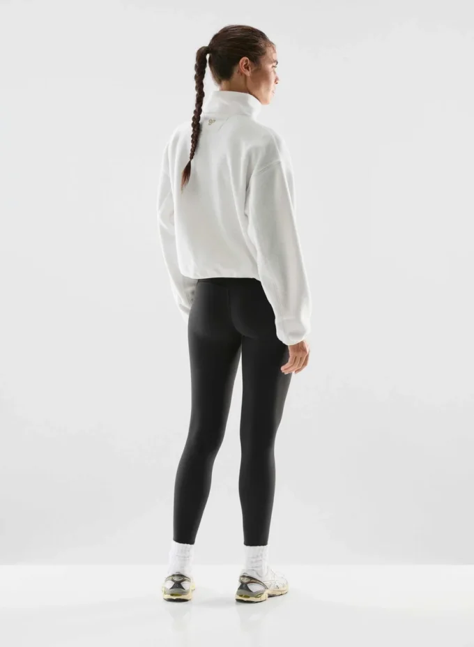 Plateau-Rollkragenpullover mit Reißverschluss Plateau-Rollkragenpullover mit Reißverschluss