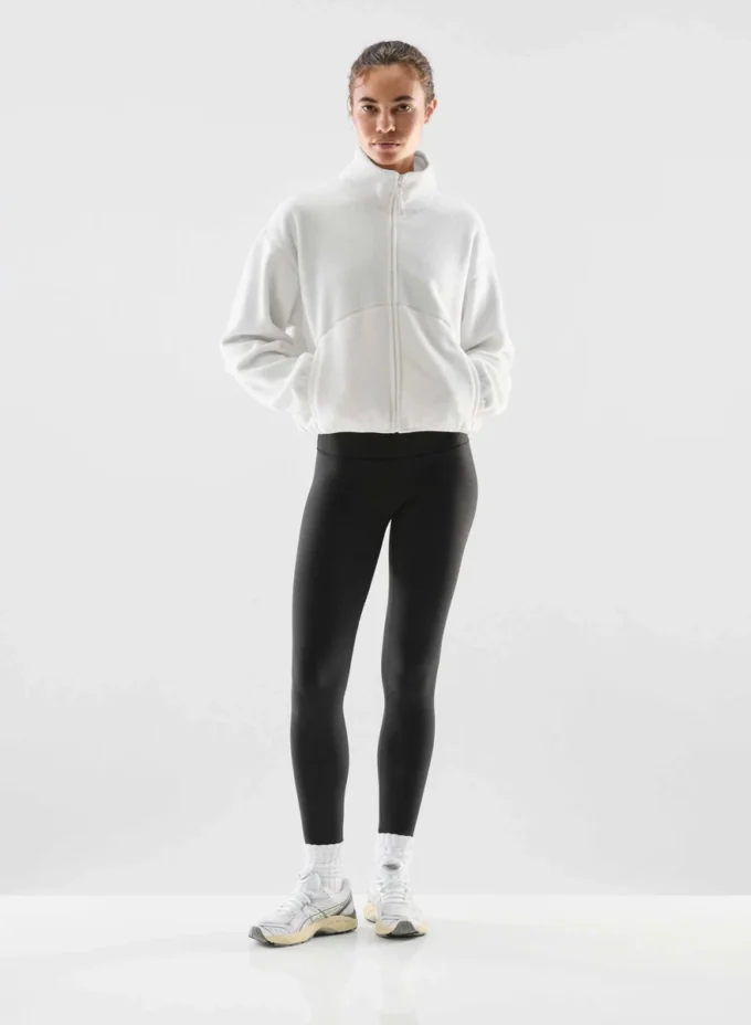 Plateau-Rollkragenpullover mit Reißverschluss Plateau-Rollkragenpullover mit Reißverschluss