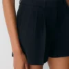 Plissierte Mini-Shorts Plissierte Mini-Shorts